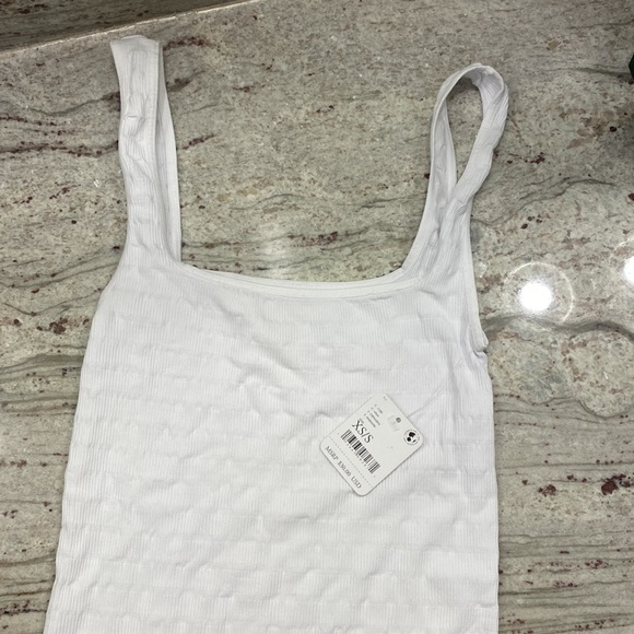NWT! Free People Square One Seamless Cami XS/S - Picture 5 of 6